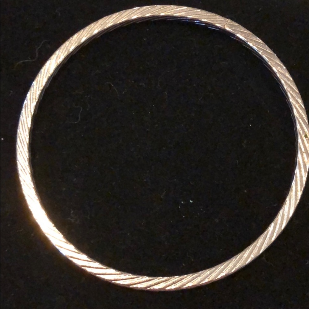 Silver patterned bracelet